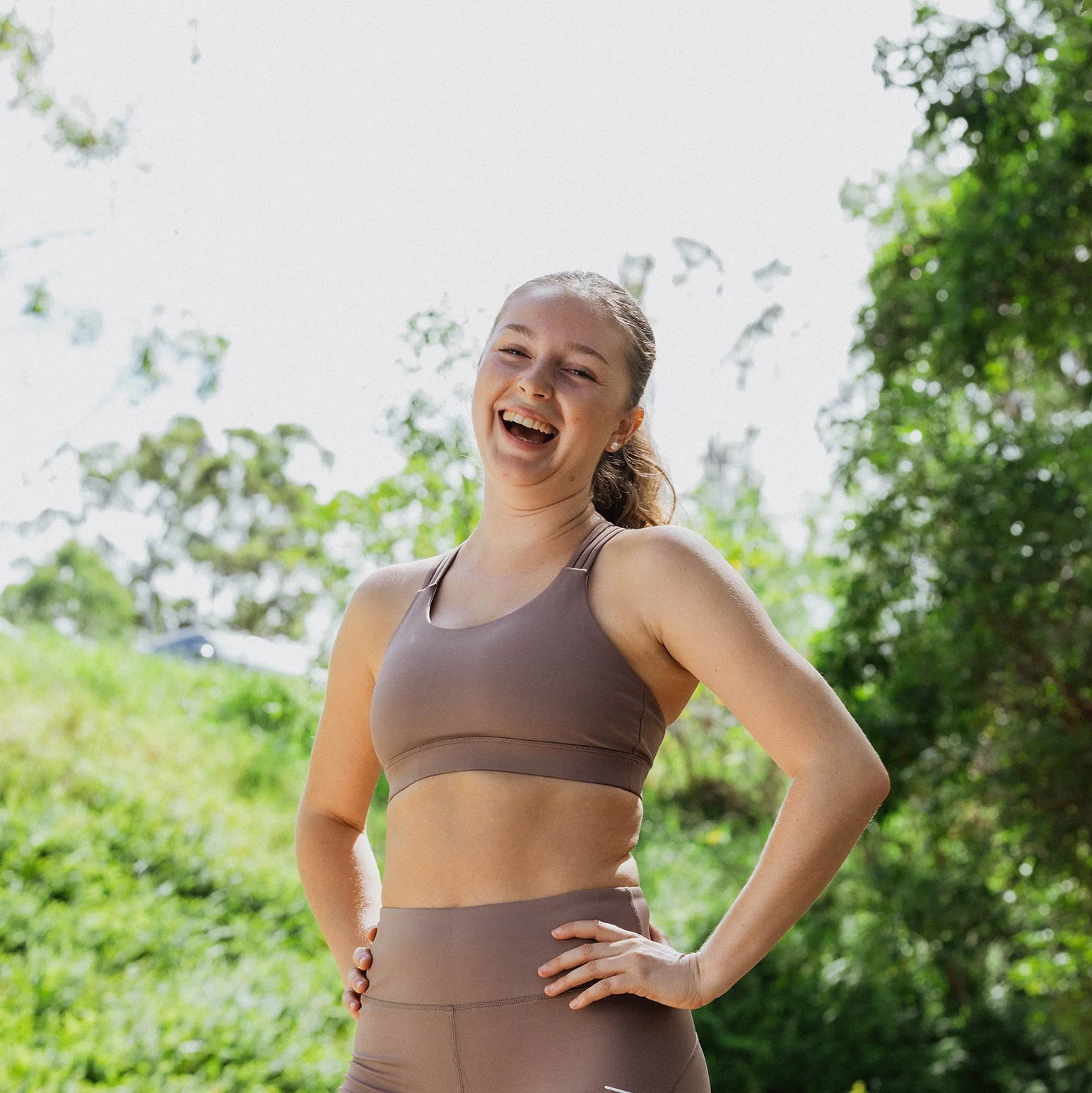 IMPI Running 6 Strap Bra Top - Walnut - Image 8