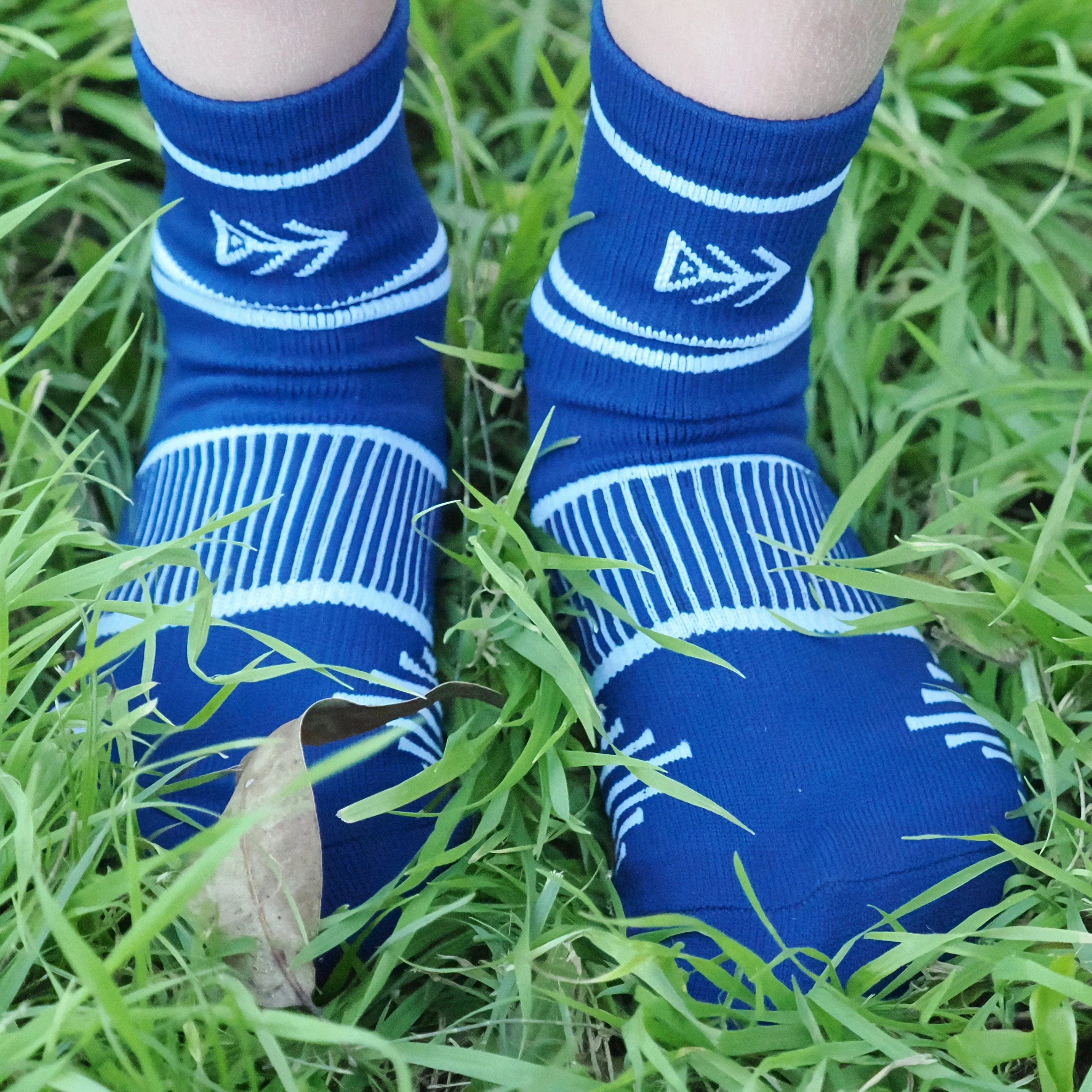 IMPI Shorter Crew Socks - Navy/White - Image 3