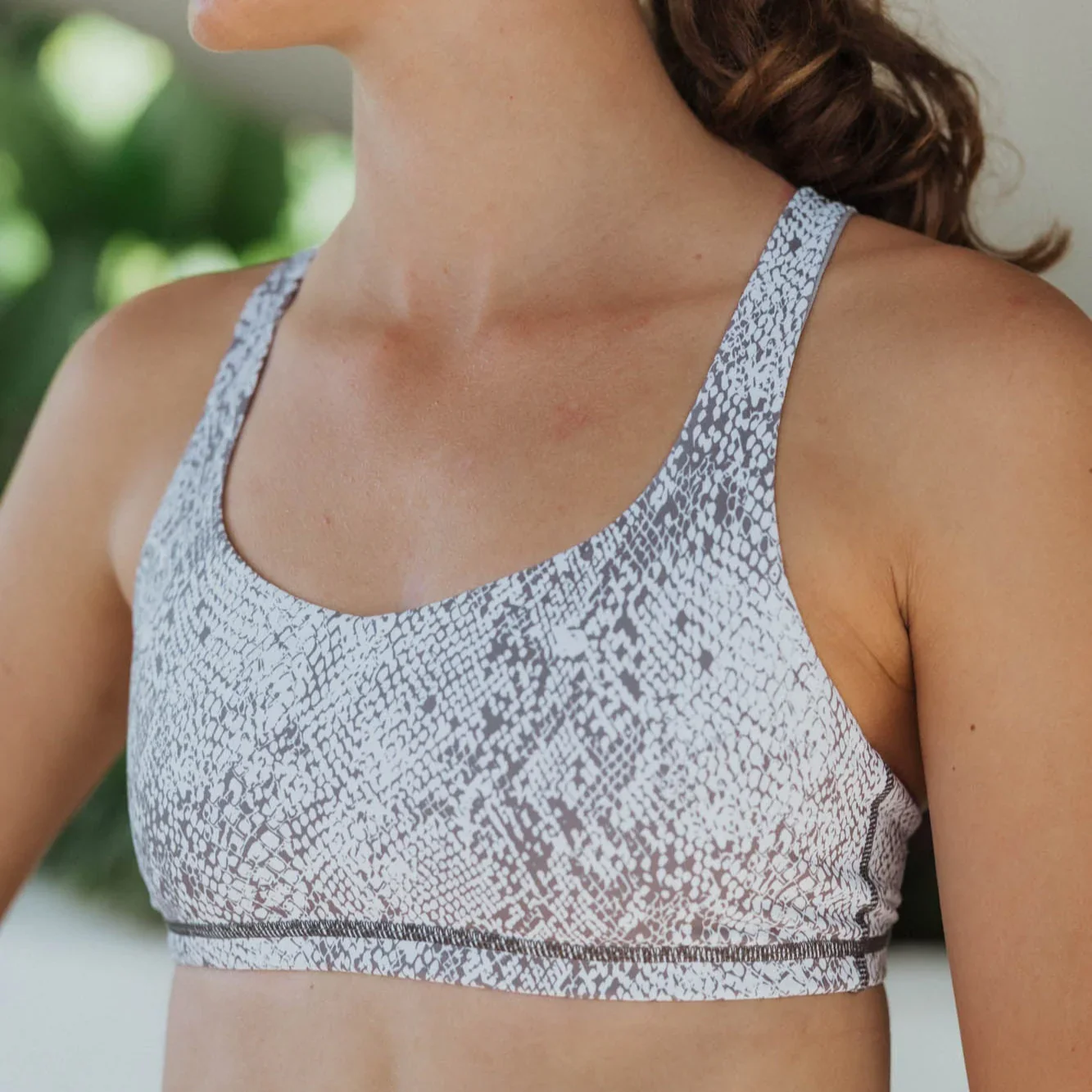 IMPI Strappy Running Bra Top - Steel Grey Snake - Image 6